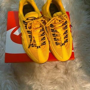 Nike Air Max 95 Recraft size 4 kids size 6 women